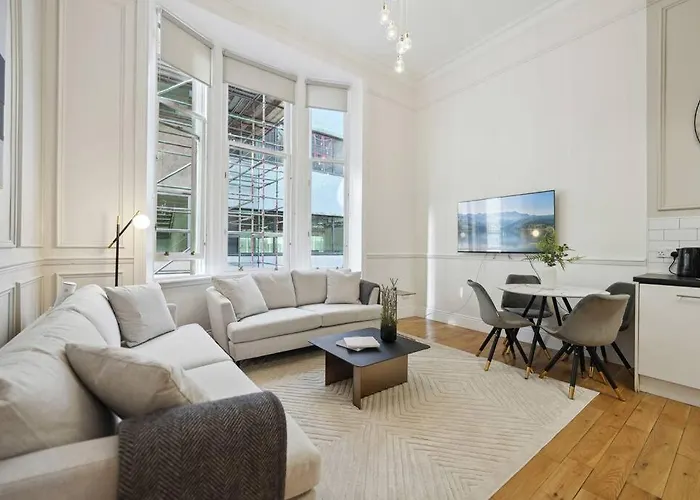 Luxurious 2 Bed Blythswood Flat